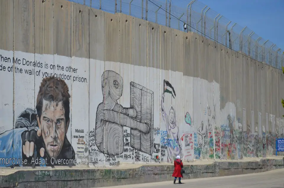 Zu den Bethlehem Sehenswürdigkeiten zählt die Separation Wall, wie ich dir in meinem Bethlehem Reisebericht beschreibe.
