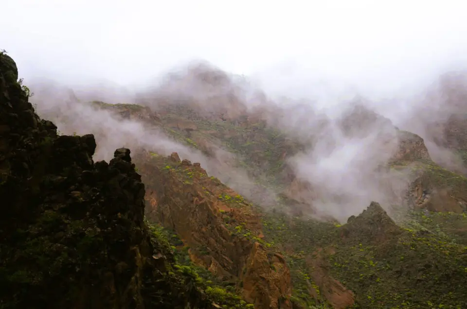 Beim Erkunden der Gran Canaria Sehenswürdigkeiten mit dem Auto lohnt eine Fahrt durchs Barranco de Guayadeque.