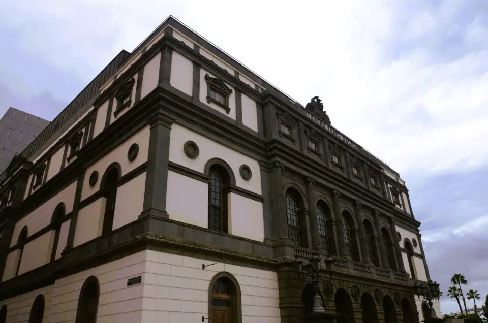 Las Palmas de Gran Canaria Sehenswürdigkeiten: das Teatro Pérez Galdós gehört dazu.