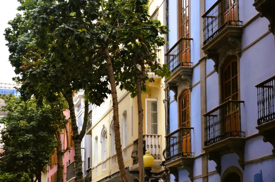 Ein Las Palmas Stadtrundgang sollte auch durch Triana führen.