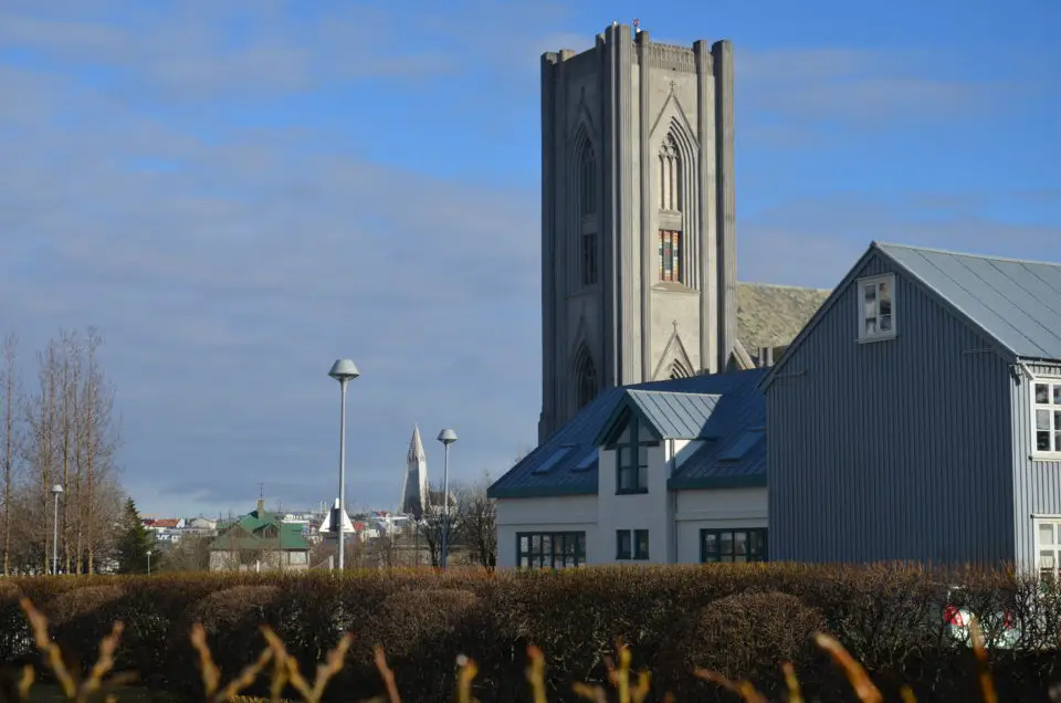 Die Landakotskirkja bzw. Kathedrale von Reykjavik sollte ebenfalls auf der Liste der wichtigsten Reykjavik Sehenswürdigkeiten stehen.