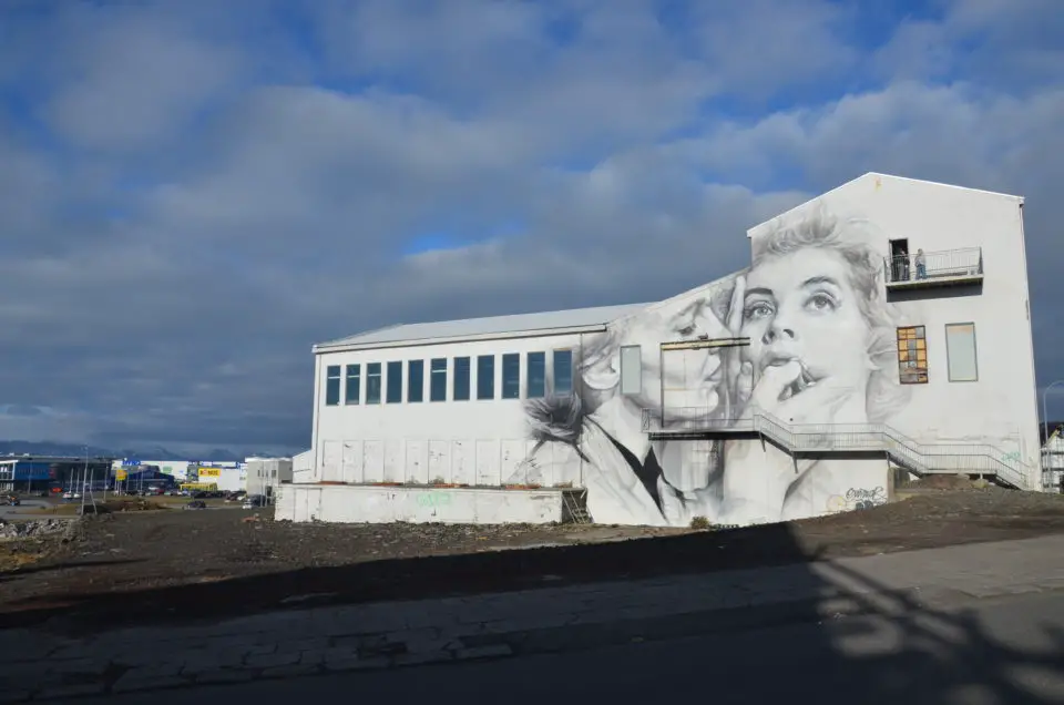 Streetart in Islands Hauptstadt Reykjavik liefert eine gute Abwechslung von oftmals tristen Gebäuden.
