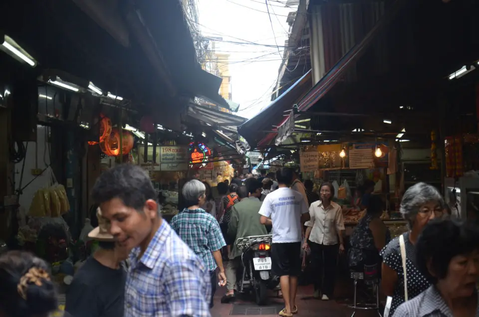 Eine der spannendsten Momente meiner Bangkok Reise war es, in die Gassen Chinatowns einzutauchen.