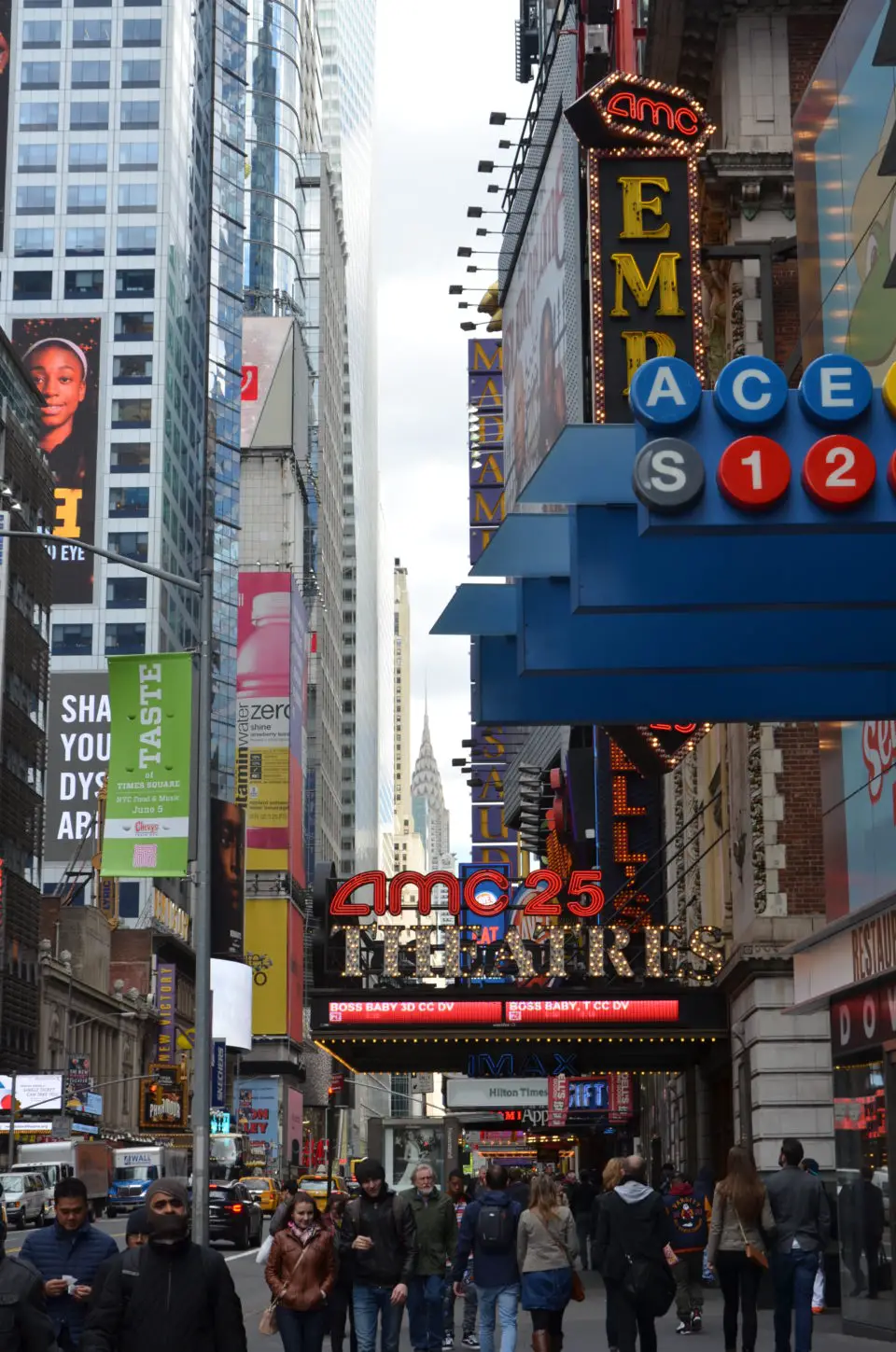 Die 42nd Street fiel in die Einflugschneise von John Voight in Midnight Cowboy, einem der besten New York Filme.
