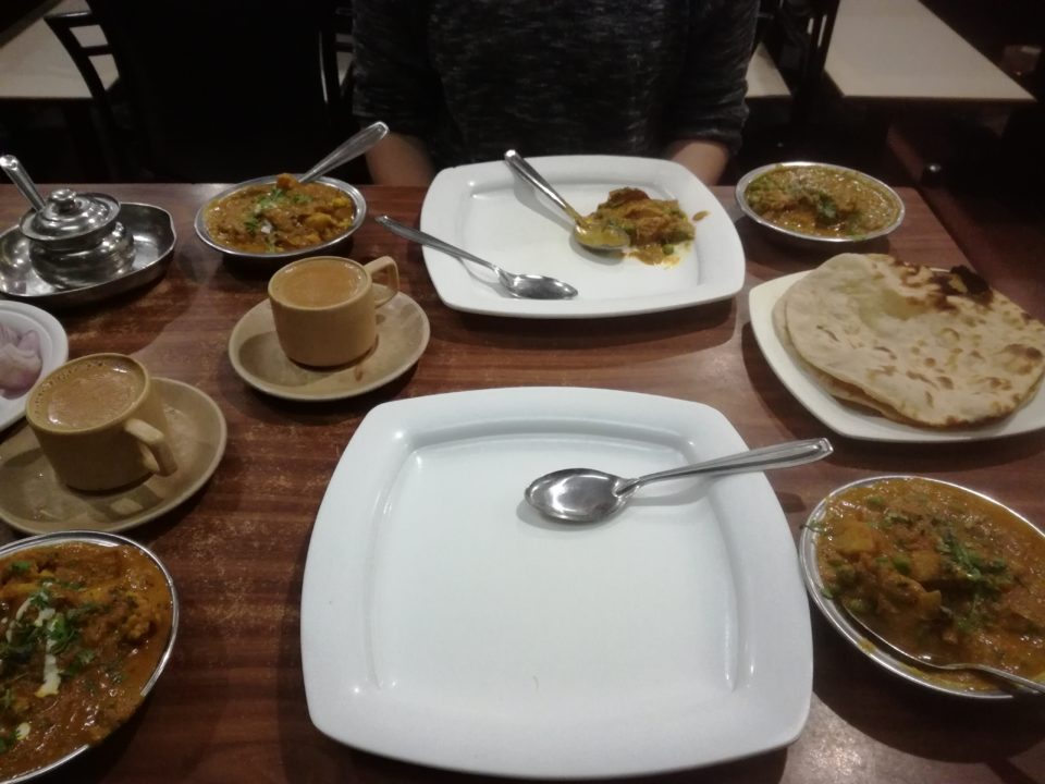 Eines der Highlights bei einer Mumbai Reise ist das indische Essen. Streetfood, Imbiss oder Restaurant... Indisches Essen ist unschlagbar.