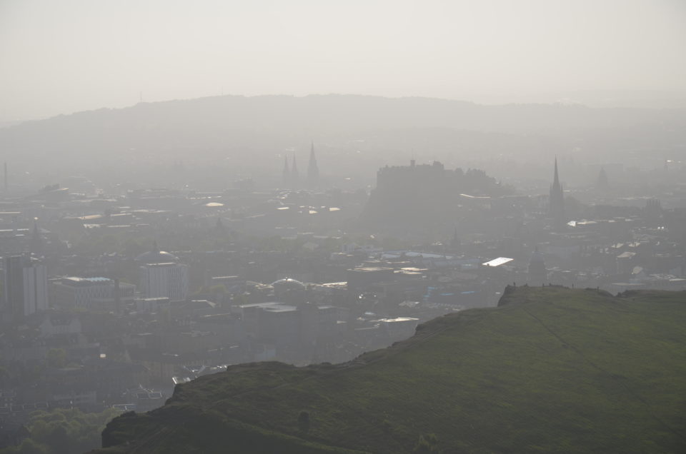 Das Edinburgh Castle ist als bekannteste der Edinburgh Sehenswürdigkeiten bei einer Kurzreise unbedingt anzusteuern.