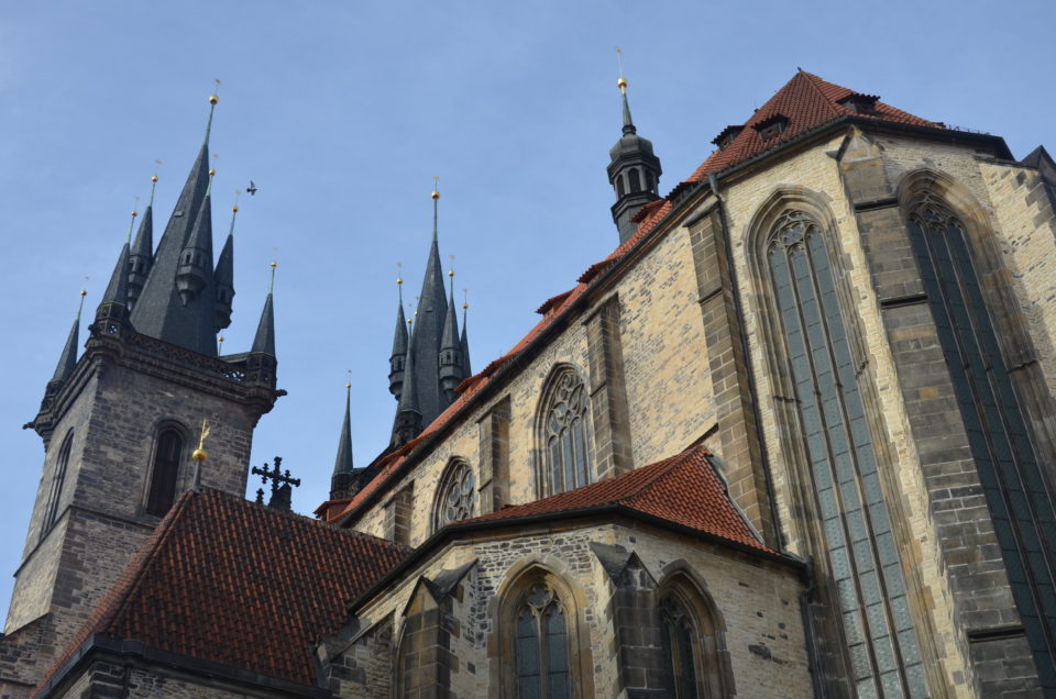 Mit die beeindruckendste der Prag Sehenswürdigkeiten war für mich bei meinem Kurztrip die Teynkirche.