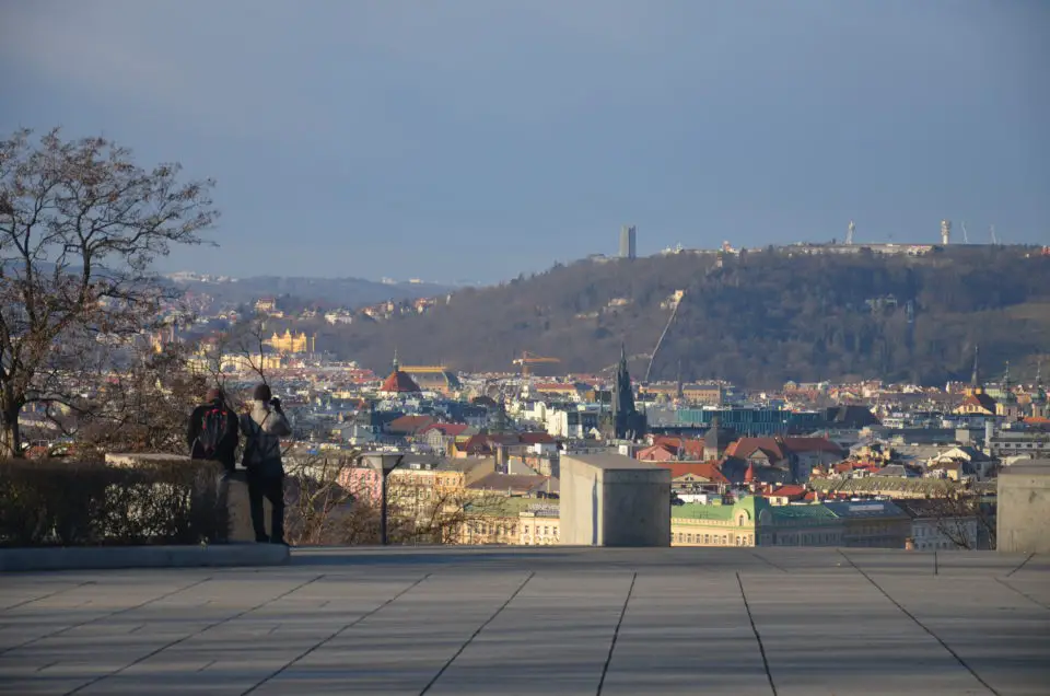 Für mich einer der unterschätzten der Prag Geheimtipps: das Nationaldenkmal auf dem Vitkov-Hügel.