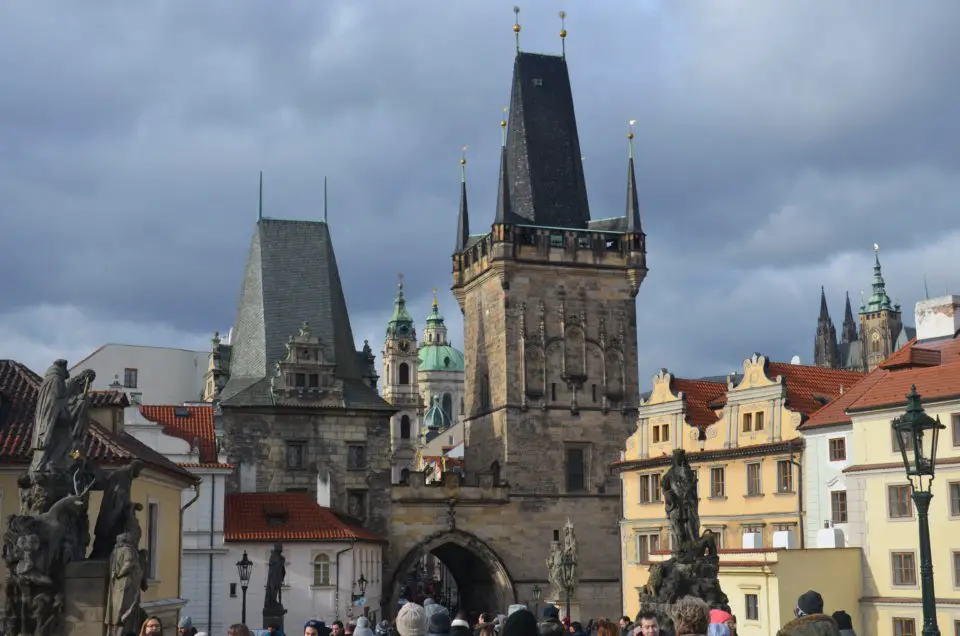 Die St.-Nikolaus-Kirche auf der Kleinseite zählt zu den Top 20 Prag Sehenswürdigkeiten.