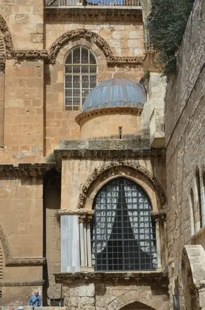 Die 10. der 14 Stationen der Via Dolorosa in Jerusalem befindet sich in der Kapelle der Kleiderverteilung.