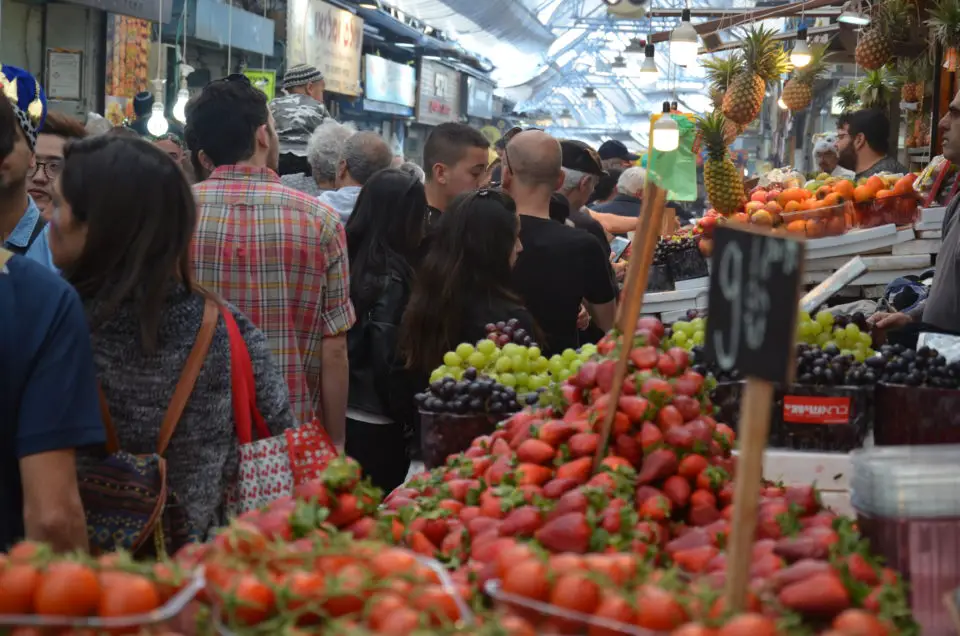 Auf dem Mahane Yehuda Market herrscht mehr Lebensfreude, als man das aus der Jerusalemer Altstadt kennt.