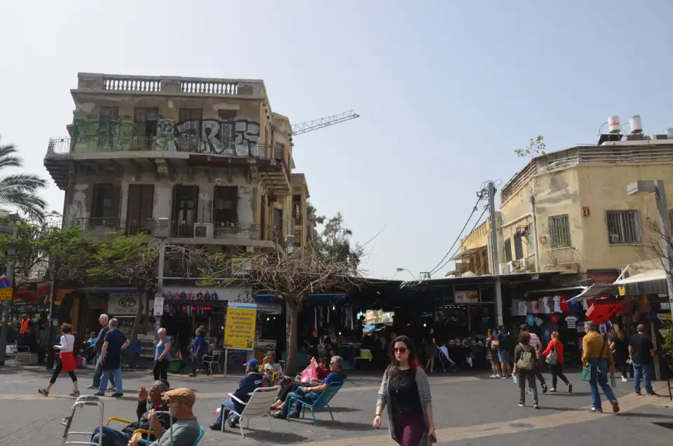 Eine der beliebtesten Tel Aviv Sehenswürdigkeiten ist sicherlich der Carmel Market.