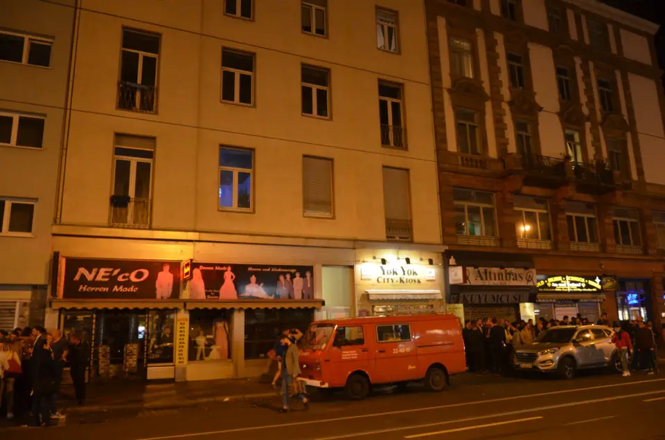 Unter meinen Frankfurt Geheimtipps finde ich den Yok Yok City Kiosk am skurrilsten.