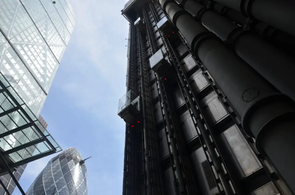 Unter meinen London Insider Tipps ist das Lloyd's Building vermutlich der "abgespacesteste".