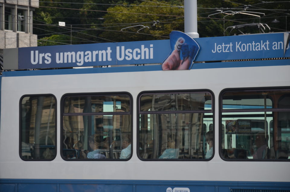 Zu Zürich Tipps müssen auch Hinweise zum Nahverkehr mit Tram und Co. gehören.