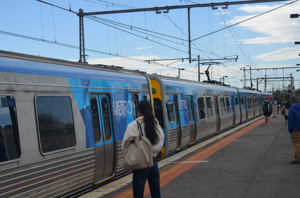 Melbourne Reisetipps wären unvollständig ohne Infos zum günstigen Flughafentransfer mit der Zugfahrt ab der Broadmeadows Station.