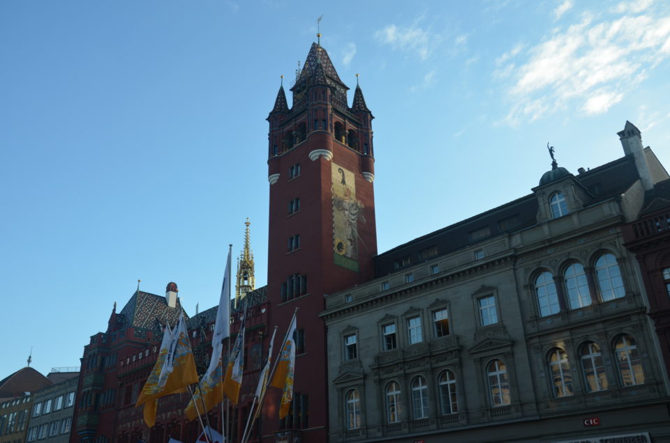 Eine der wichtigsten Basel Sehenswürdigkeiten ist das Rathaus am Marktplatz.