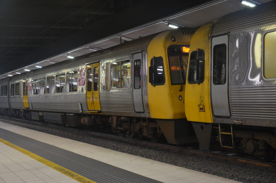 Bei meinen Brisbane Reisetipps gehe ich natürlich auch darauf ein, wie du diesen Zug bzw. den Nahverkehr in Brisbane nutzen kannst.