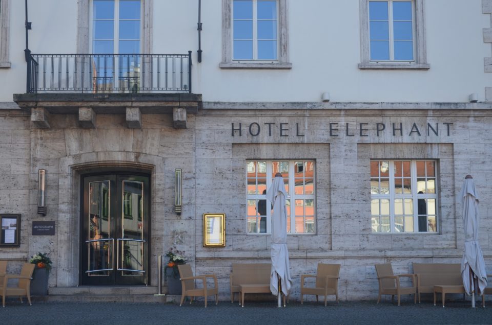 Weimar Tipps wären unvollständig ohne einen Hinweis zum bekanntesten Hotel vor Ort: dem Hotel Elephant.