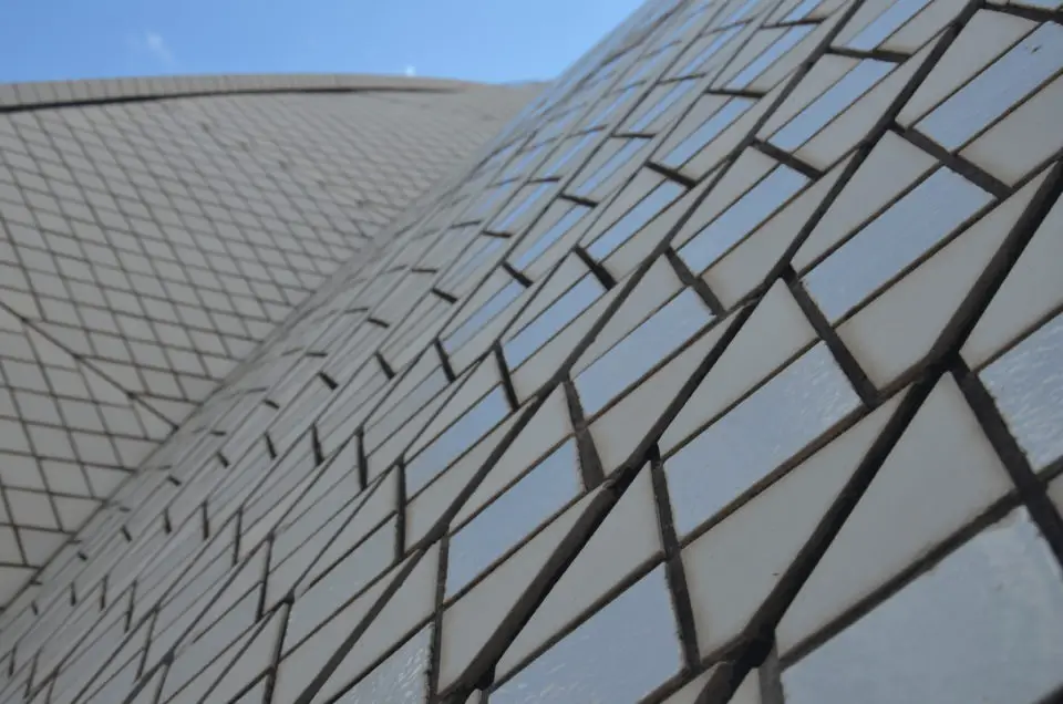 Sydney Tipps wären unvollständig ohne den Hinweis, dass das Dach des Opernhauses mit 1.100.000 Fliesen geschmückt wurde.