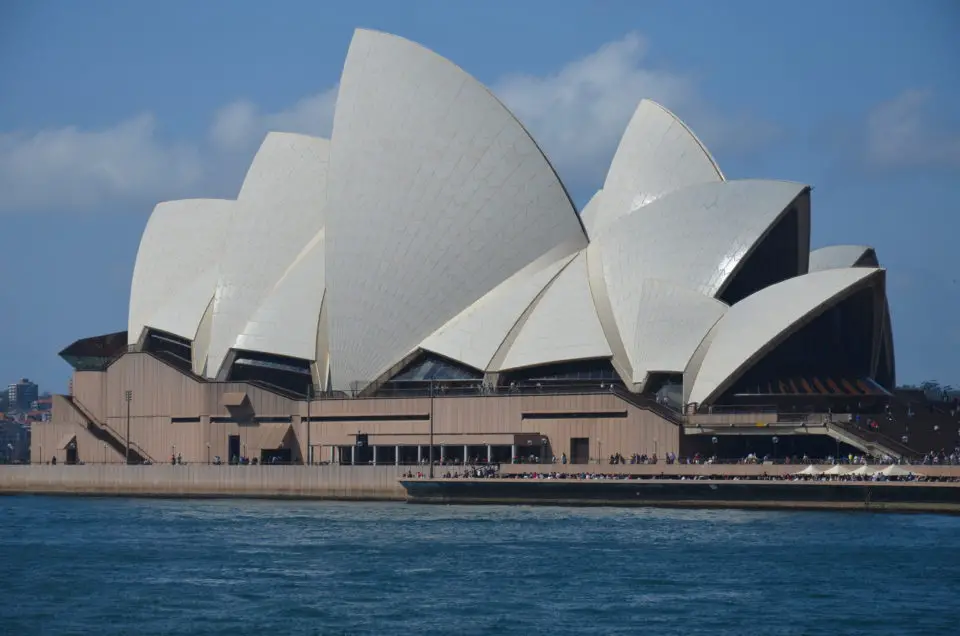 Ein Artikel über Sydney Sehenswürdigkeiten bzw. Sydney Tipps wäre natürlich unvollständig ohne Infos zum berühmten Opernhaus.