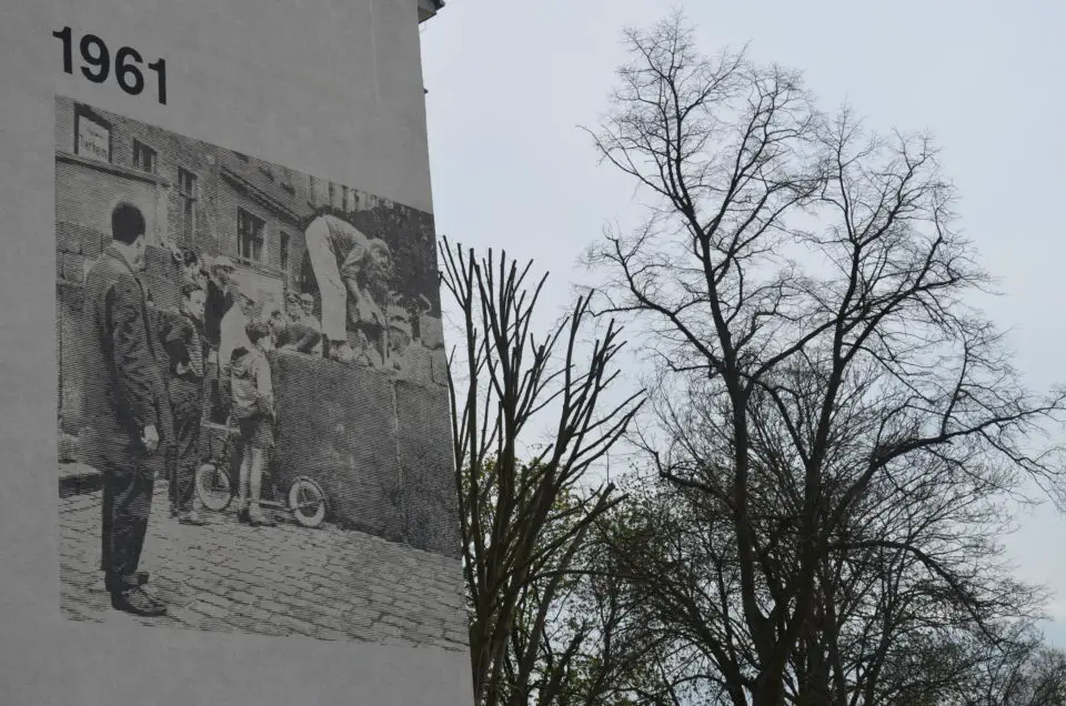Zu Berlin Tipps gehören auch Infos zur Berliner Mauer, die ab 1961 erbaut wurde.