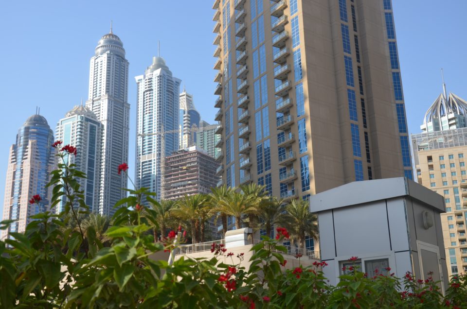 In meinen Dubai Reisetipps gebe ich die wichtige Tipps zu Unterkünften, die zur Erkundung der Stadt rund um die Dubai Marina geeignet sind.