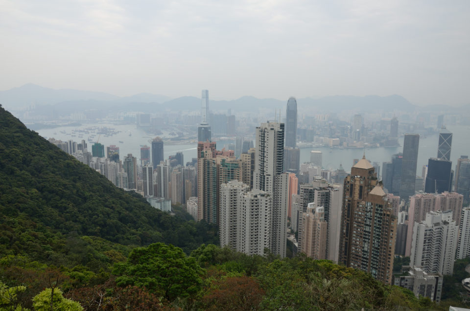 In meinen Hongkong Reisetipps gebe ich dir auch Hinweise zum Visum, das du benötigst, um den Victoria Peak erklimmen zu können.