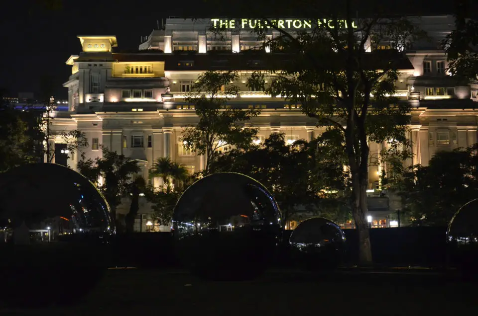 Singapur Übernachtungstipps wären unvollständig ohne einen Hinweis zum Fullerton Hotel.
