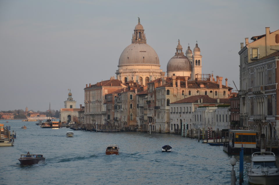 In meinen Venedig Reisetipps erfährst du, wie sich die Stadt rund um den Canal Grande am besten erkunden lässt.