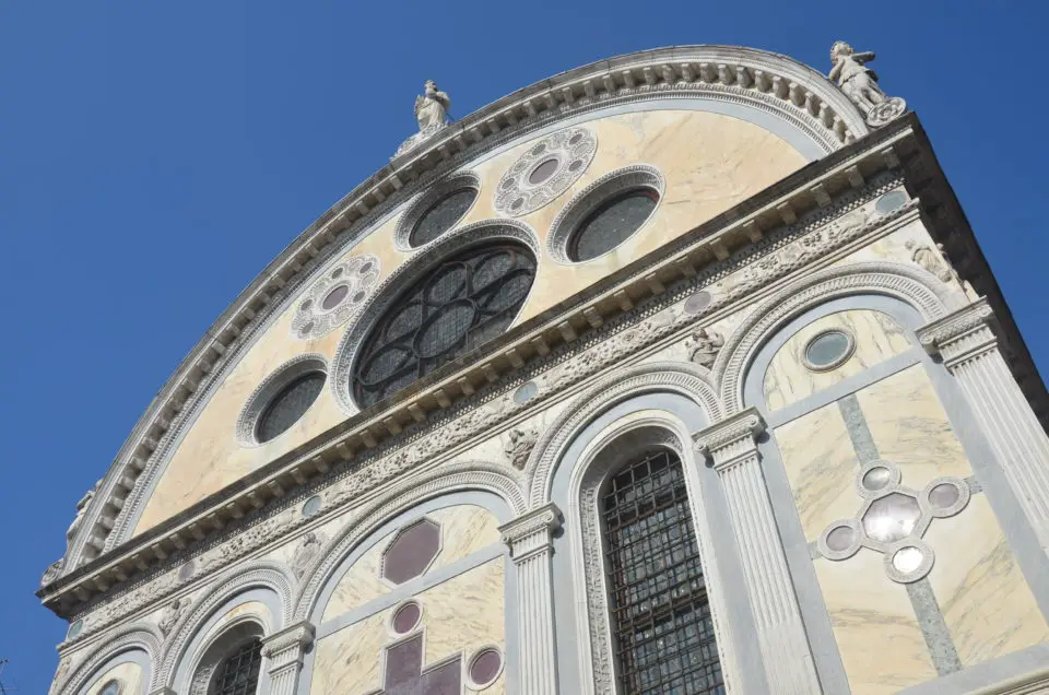 Venedig Geheimtipps: Zu den faszinierendsten Kirchen zählt auch die Santa Maria dei Miracoli.
