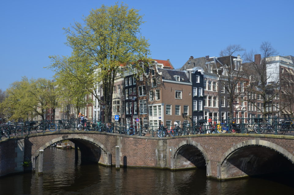 Amsterdam Tipps: Dein Amsterdam Stadtrundgang sollte dich unbedingt durch den Grachtengürtel führen.