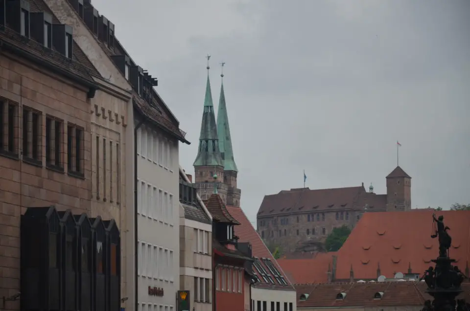 Bei meinen Nürnberg Tipps mache ich dich auch auf Führungen aufmerksam, die dich die Stadt besser kennenlernen lassen.