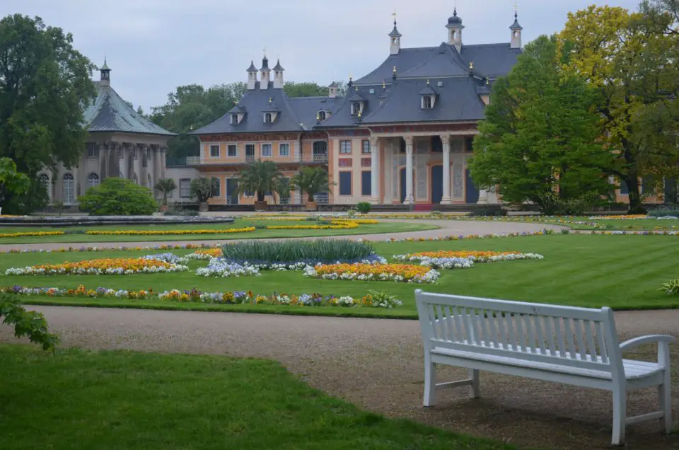 Zu den Dresden Insider Tipps kann das Schloss Pillnitz nur in den Abendstunden gezählt werden.