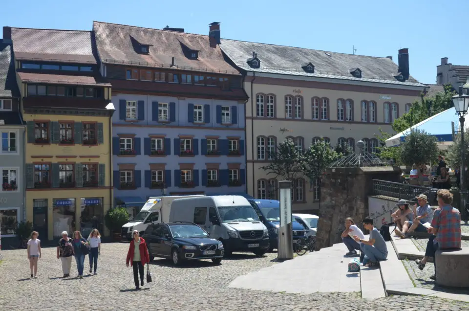 Dein Freiburg Sehenswürdigkeiten Rundgang könnte dich auch zum Augustinerplatz führen.