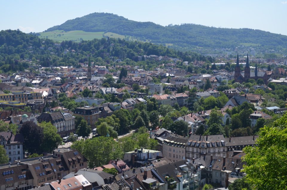 Ein Rundgang entlang der Freiburg Sehenswürdigkeiten sollte dich auch auf den Schlossberg führen.