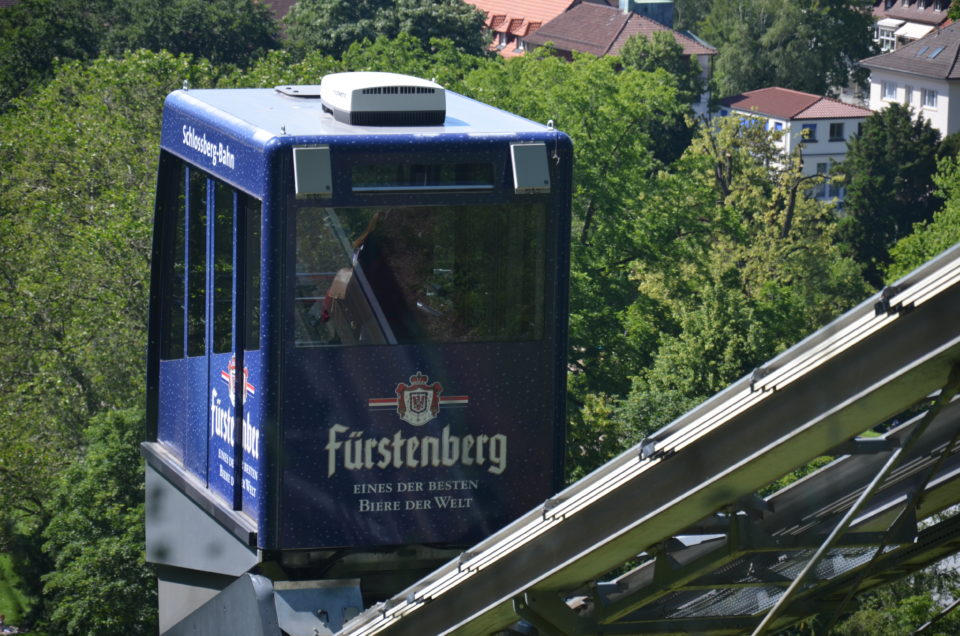 Zu den Freiburg Sehenswürdigkeiten kann auch die Schlossbergbahn gezählt werden.
