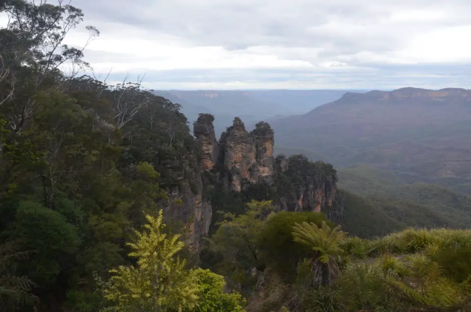 Zu deiner Australien Route für 3 Wochen können auch die Three Sisters in den Blue Mountains gezählt werden.