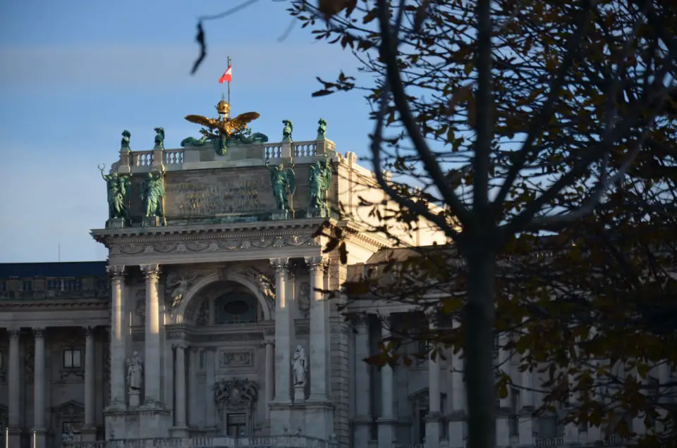 Bei einem Wien Sehenswürdigkeiten Rundgang ist die Hofburg eine der wichtigsten Adressen.