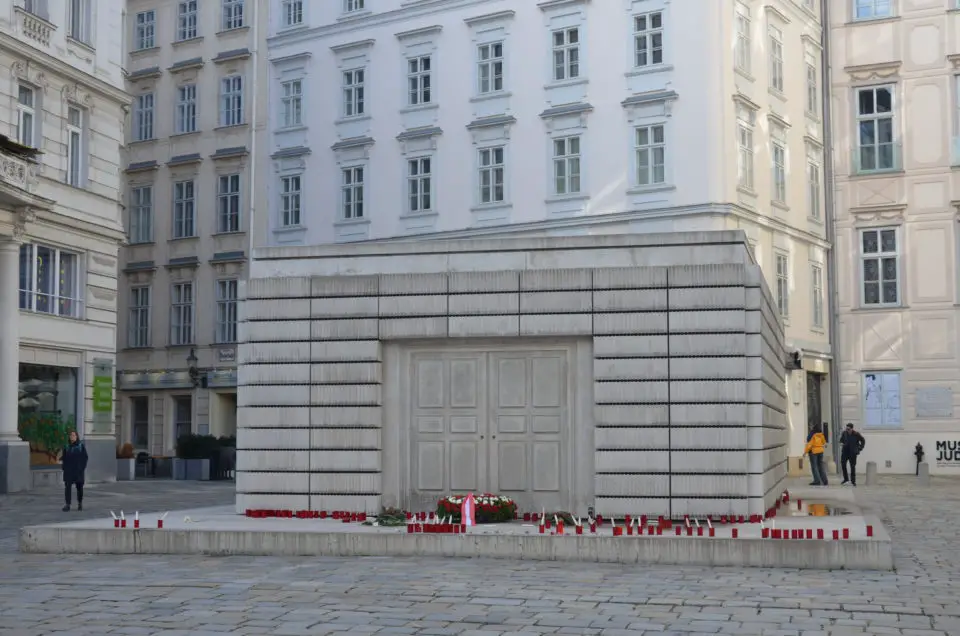 Zu den Wien Tipps gehört auch das Holocaust-Mahnmal am Judenplatz.