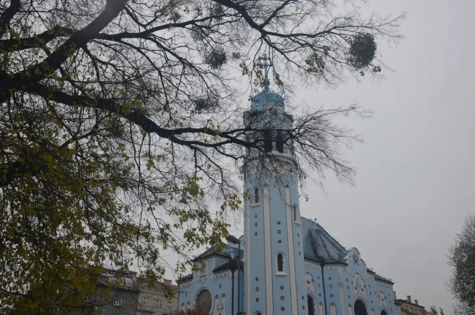 Eine der schönsten Bratislava Sehenswürdigkeiten ist die Blaue Kirche.