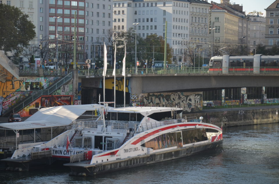 Zu den Bratislava Tipps für die Anreise ab Wien gehört auch das Boot Twin City Liner.