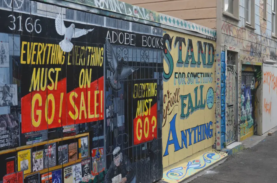 San Francisco Geheimtipps wären nicht vollständig ohne eine Erwähnung der Clarion Alley mit ihren Murals.