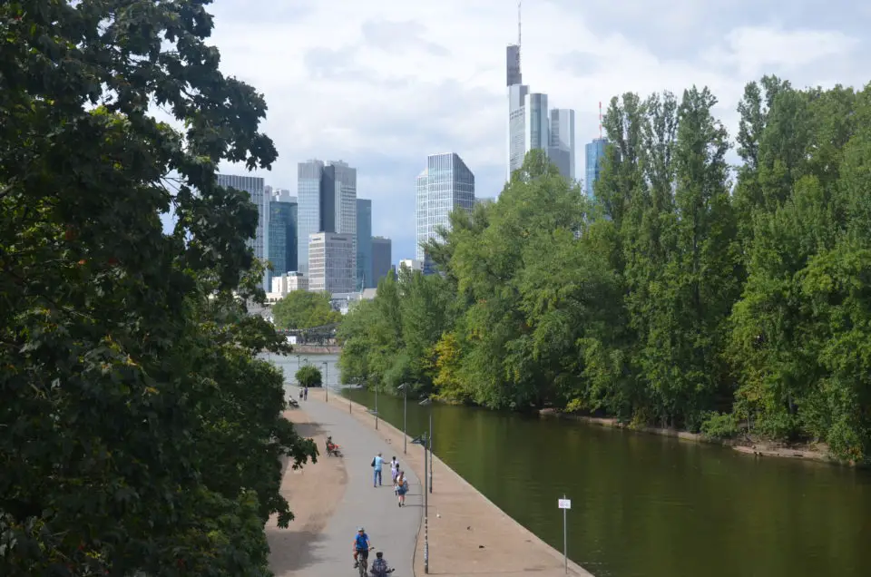 Zu meinen Tipps über die besten Frankfurt Stadtführungen gehören die Touren per Fahrrad oder E-Bike.
