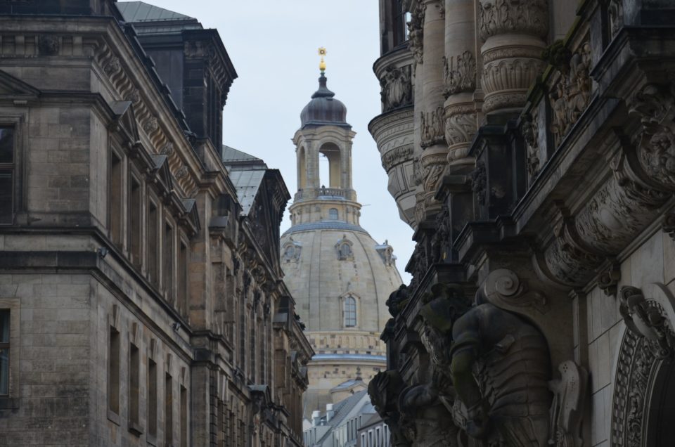 Dresden Stadtführungen widmen sich oft den Straßen rund um die Frauenkirche.