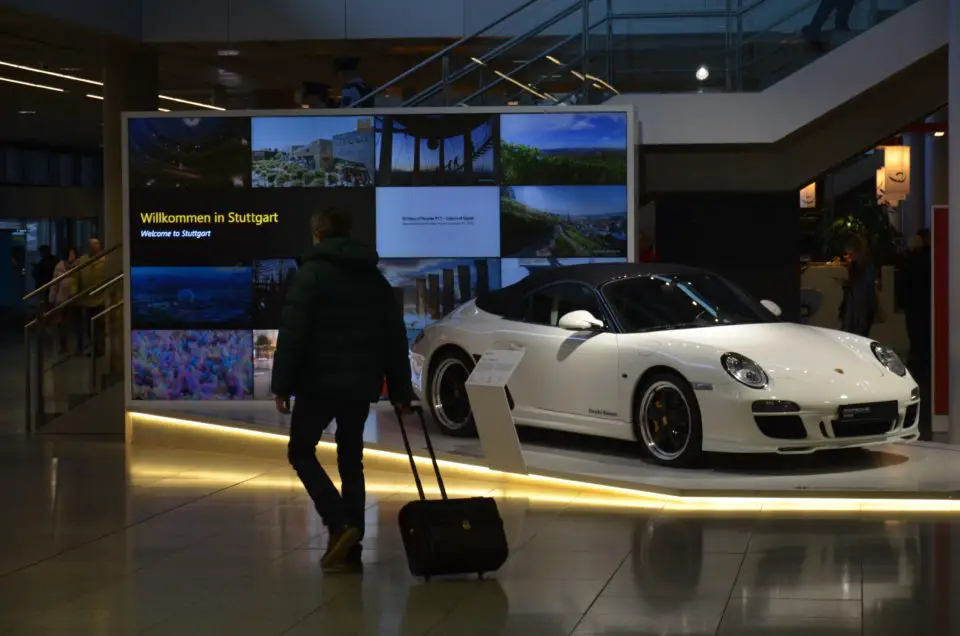 Stuttgart Tipps wären unvollständig ohne Hinweise zu einer der bekanntesten Firmen der Stadt: Porsche.