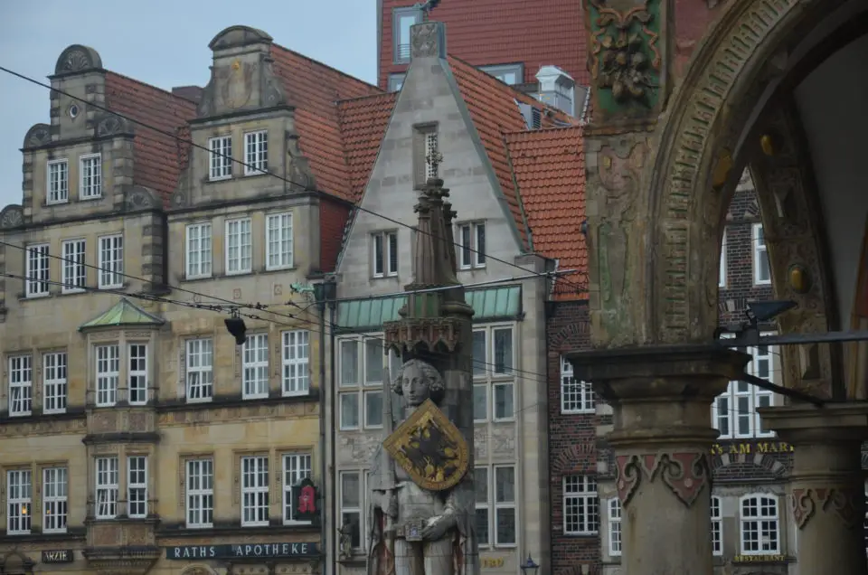 Eine der wichtigsten Bremen Sehenswürdigkeiten ist der Roland am Markt.