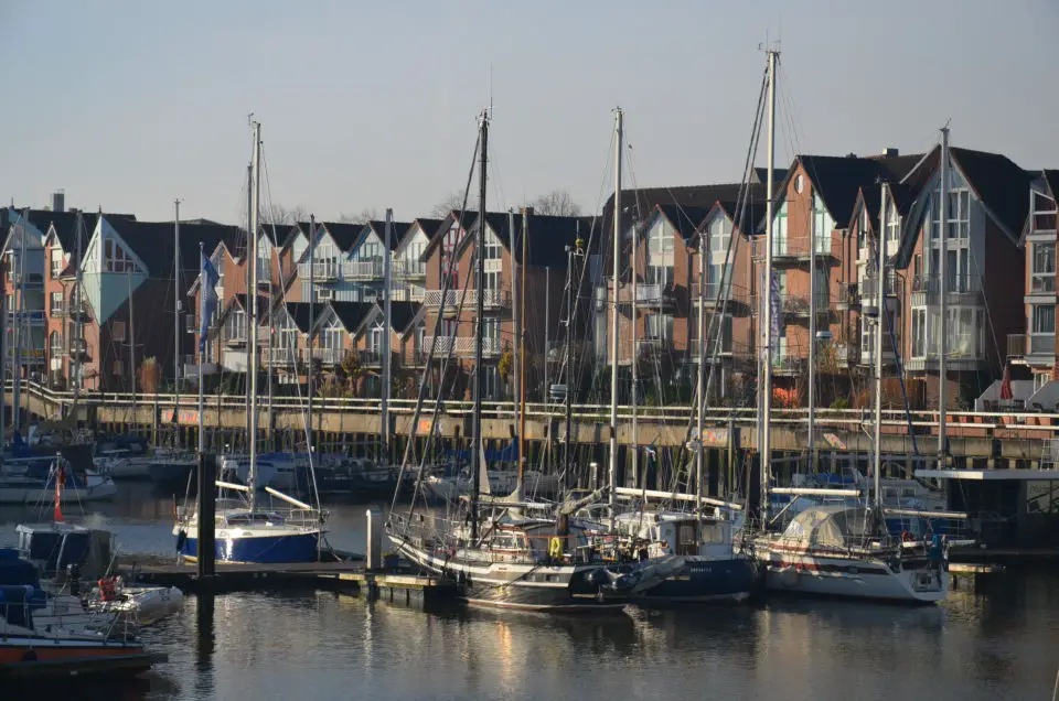 Zu den Cuxhaven Tipps gehört die City Marina mit dem Yachthafen.