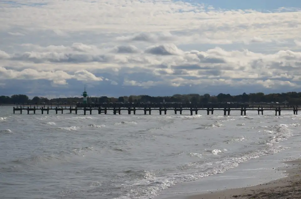 Im Travemünde Sehenswürdigkeiten Spaziergang ist der Strand eine wichtige Station.
