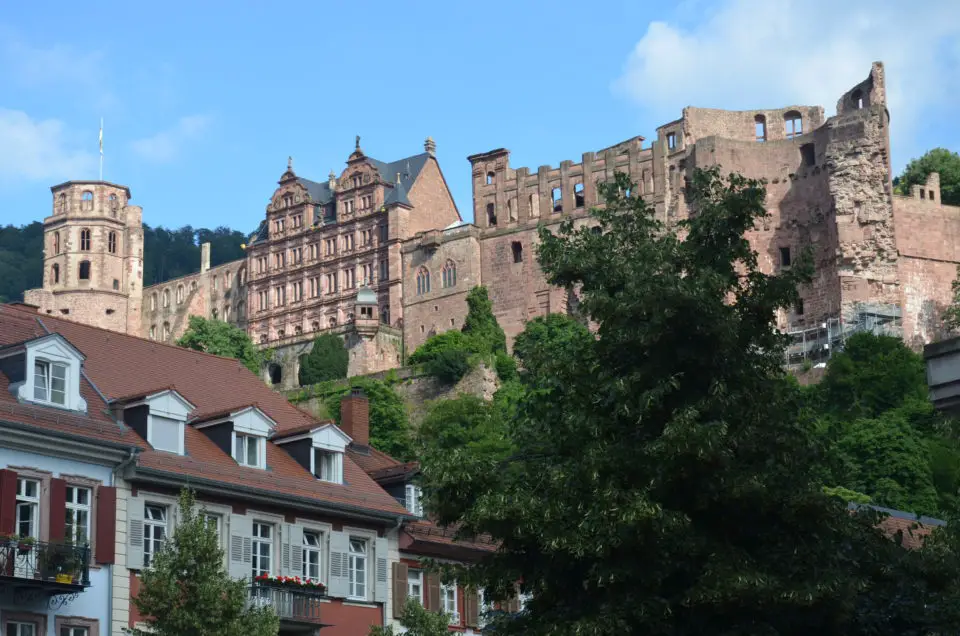 Meine praktischen Heidelberg Insider Tipps helfen dir beim Kennenlernen der Gassen rund um das Schloss.